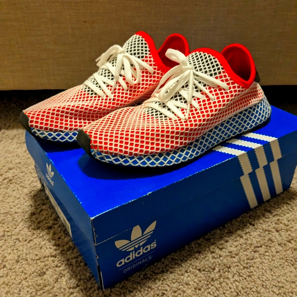 Adidas Deerupt Runner size 9.5